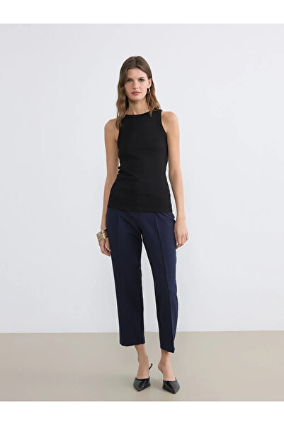 LC Waikiki LCW EVERYDAY Μαύρο Γυναικείο Αθλητικό Τοπ με Λαιμόκοψη Ποδηλάτου