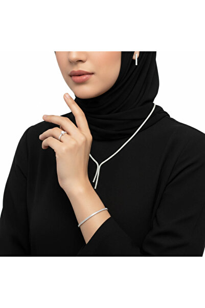 Generic Silver Tone Minimalist Jewelry Set – Necklace, Earrings, Ring & Brace...