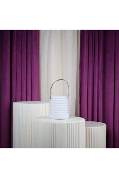 Yarn World White Plastic Flower Vase