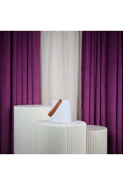 Yarn World White Plastic Flower Vase