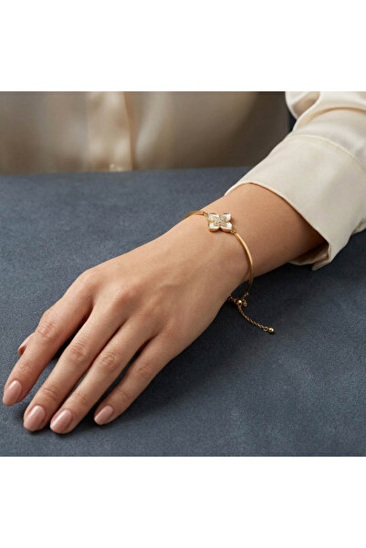 Generic Gold Tone Flower Bracelet – Mother-of-Pearl & Sparkling Stone Charm