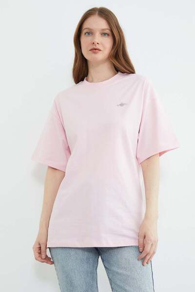 Fulla Moda Με μεταλλικό αξεσουάρ Χαλαρό μπλουζάκι με λαιμόκοψη ποδηλάτου