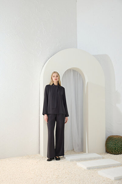 Aker Black Pleated Trousers