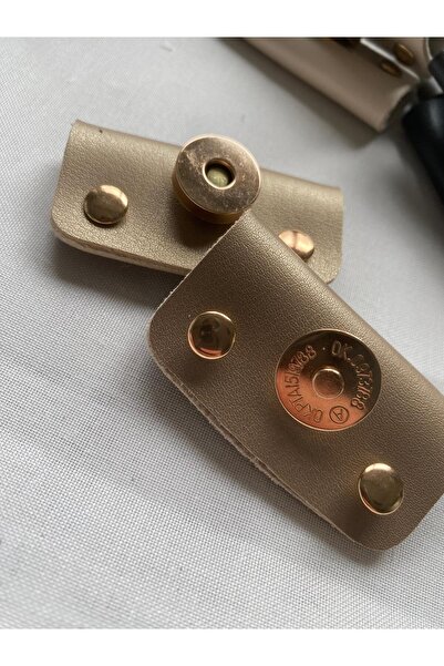 Sultan Troklü Leather Magnetized Closures