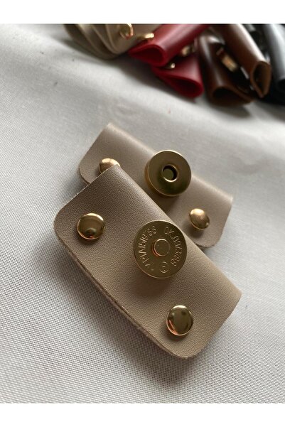 Sultan Troklü Leather Magnetized Closures