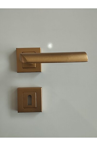 Sofuoğlu Nil Kare Rozetli Oda Kapı Kolu Mat Altın