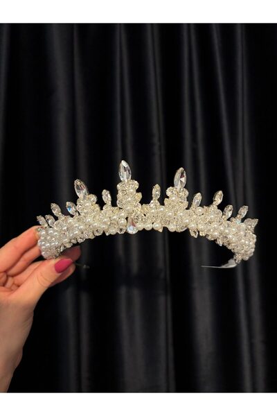 KREATIVA Crown accessorized with glass crystals, pearls and faceted crystals