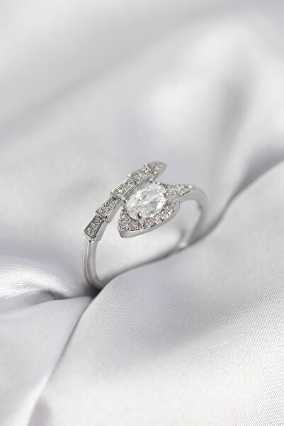 Inure Jewelry خاتم نسائي موديل ثعبان فضي اللون مرصع بحجر الزركون