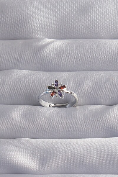 Inure Jewelry خاتم نحاسي فضي اللون مرصع بأحجار الزركون الملونة