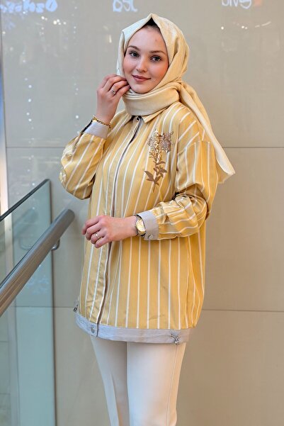 Mahal Tığ Triko Cep Üstünde Boncuklu Nakış Detaylı Çizgili Gömlek