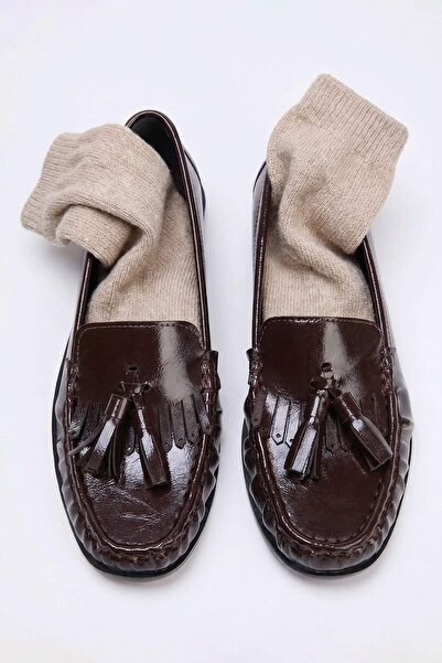 TRENDYOL SHOES Dunkelbrauner Damen-Loafer mit Quastendetails TAKSS26LA00005