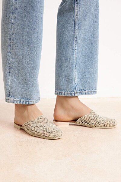 TRENDYOL SHOES Beige Damen-Mule-Hausschuhe mit geschlossener Vorderseite und ...