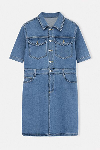 Trendyol Curve Blaues, kurzärmliges Mini-Comofrt/Medium-Stretch-Jeanshemdklei...