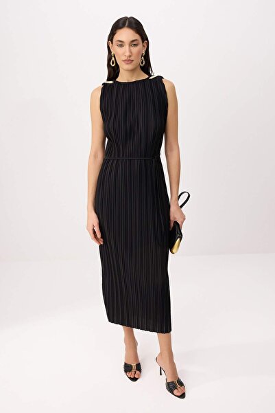 Trendyol Kollektion Schwarzes, schlichtes, ärmelloses Maxi-Plissee-Strickklei...