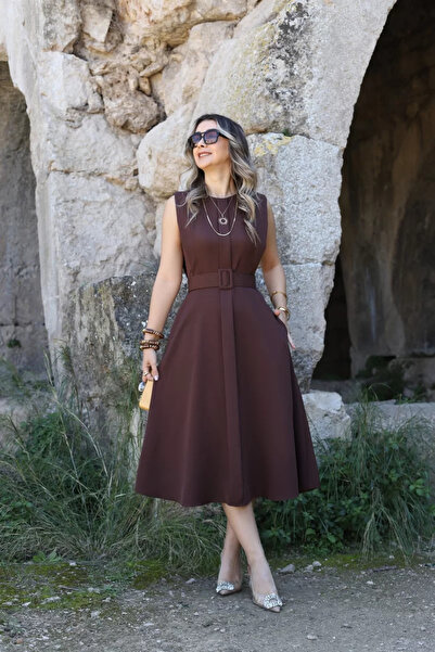 bytugcekaya Καφέ φόρεμα με λεπτομέρεια Aller