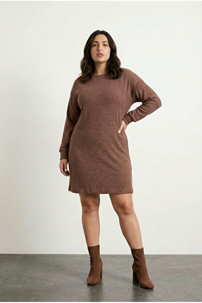 Stil Diva Plus Size Long Sleeve Crew Neck Straight Cut Dress 100-189