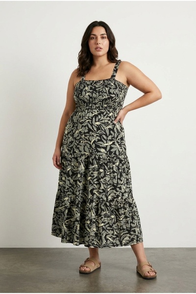 Stil Diva Φόρεμα με μοτίβο λουλουδιών σε μεγάλο μέγεθος με χοντρό λουράκι και...