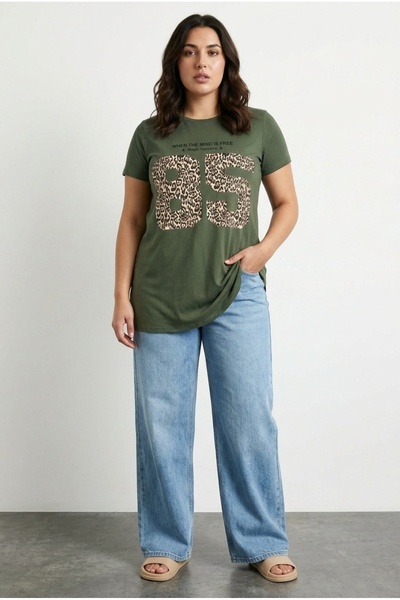 Stil Diva Футболка з короткими рукавами, лайкрою та віскозою великого розміру...