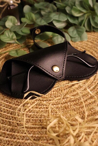 ATÖLYE ZÜMRA Κρεμαστή θήκη γυαλιών Heart Model (Μαύρο)