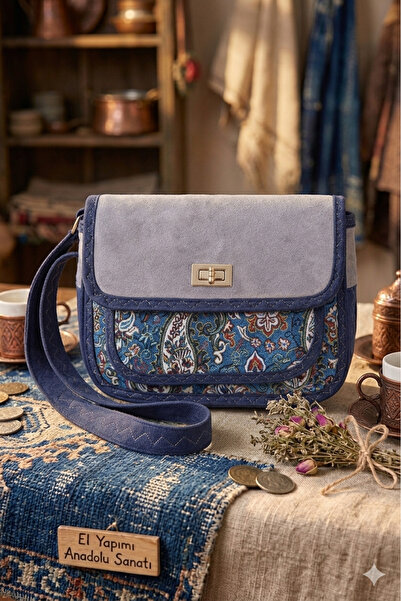 moonlightavm حقيبة كتف بنمط عرقي منقوشة