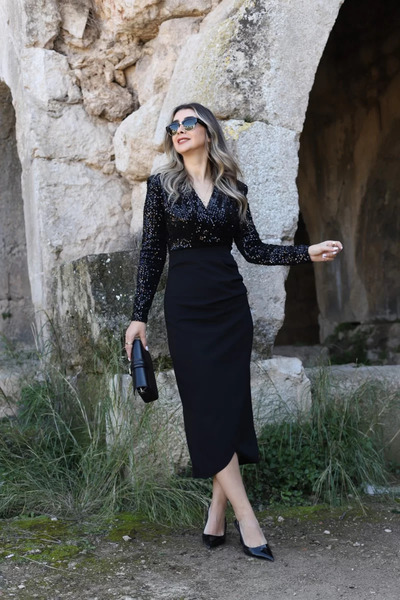 bytugcekaya Φόρεμα με διπλό στήθος με μαύρες παγιέτες