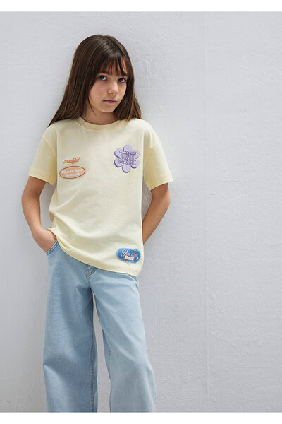 Mavi Bedrucktes gelbes T-Shirt mit lockerer Passform / lockerem, bequemem Sch...