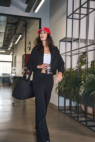 bilcee Дамски черен моден анцуг 4578