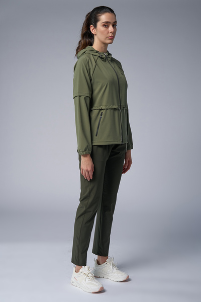 bilcee Women's Green Thin Light Fabric Woven Tracksuit Set 4171