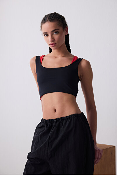 Penti Sporty Square Neck Siyah Üst