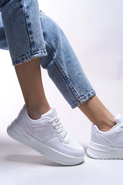 BERAT KUTLAY حذاء رياضي ليندا أبيض نعل عالي 5 سم