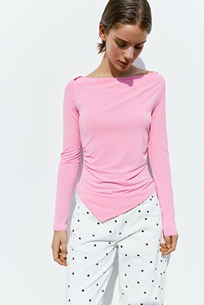 Pull & Bear Büzgülü pembe kayık yaka top