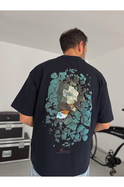 BYBASICMAN Tricou supradimensionat cu imprimeu în relief Broken Vincent, alba...