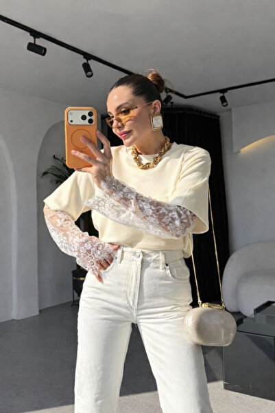 Perry Boutique Lace Sleeve Detail Basic T-Shirt