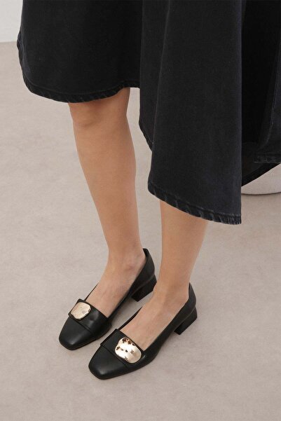 Mio Gusto Darcy Siyah Renk Küt Burunlu Kadın Kısa Topuklu Ayakkabı