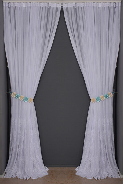 AKÇA TEKSTİL MODEL FRUNZE MICI CULOARE ALBĂ SPARTE O ALEATĂ Perdea plisată ga...