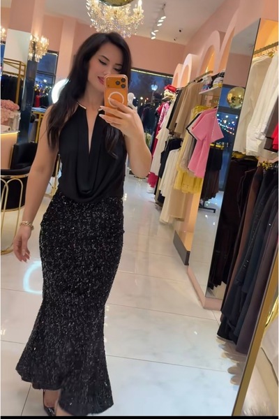 Hatice Altıntaş SİYAH PAYET VE BONCUK DETAY ETEK