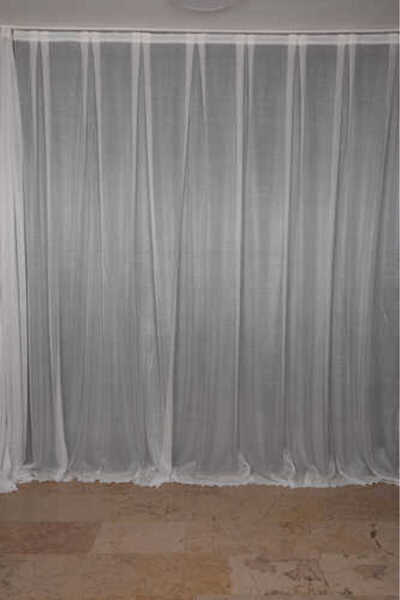 AKÇA TEKSTİL ΜΟΝΤΕΛΟ ΜΕ ΣΧΕΔΙΑ ΣΕ ΚΡΕΜ ΧΡΩΜΑ ΜΟΝΟΦΛΑΓΓΙΔΑ Έτοιμη Πλισέ Κουρτί...