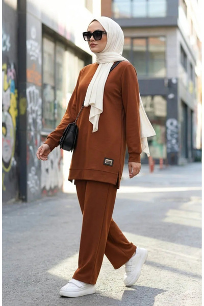 sefamerve Set din două piese pantaloni tunică cu detalii Arma 0228-03 Tan