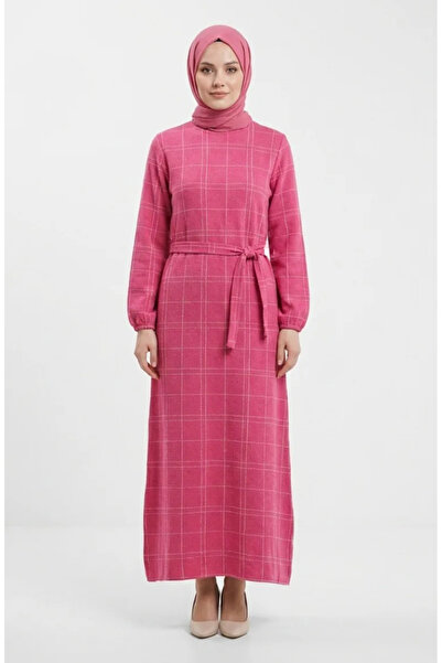 sefamerve فستان شتوي مخطط بحزام وأكمام مطاطية 2505-03 وردي