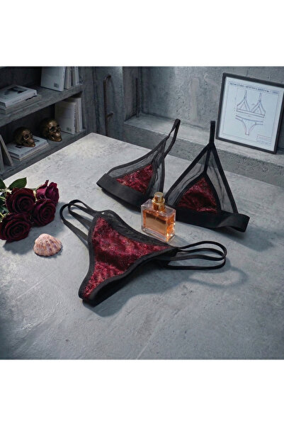 chiara grazia طقم حمالة صدر بتصميم خاص من القطيفة اللامعة