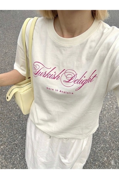 Disante Γυναικείο μπλουζάκι με στάμπα Turkish Delight, με λαιμόκοψη ποδηλάτου...