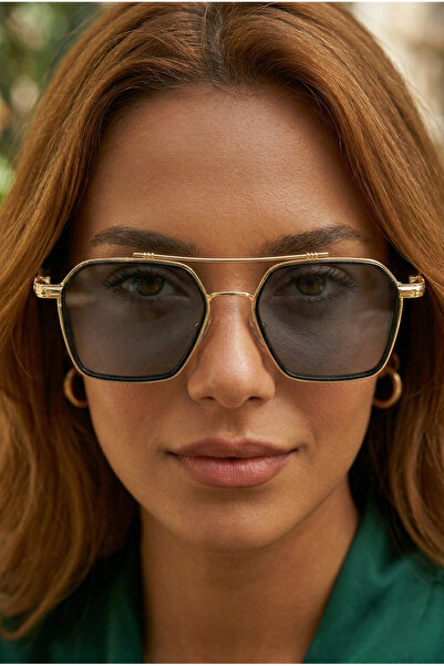 MONAL نظارات شمسية بايلوت جولد بإطار معدني وزجاج أسود اللون 54-19-147