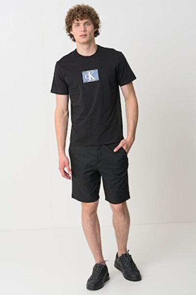 Calvin Klein T-Shirt with Print and Crew Neck