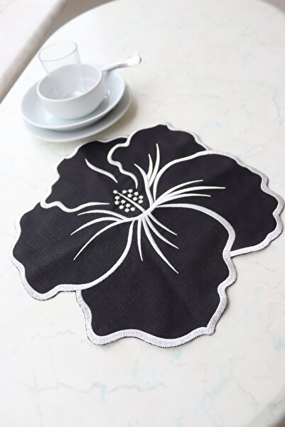 vipceyiz Black&White Embroidery Patterned Placemat 1 Piece
