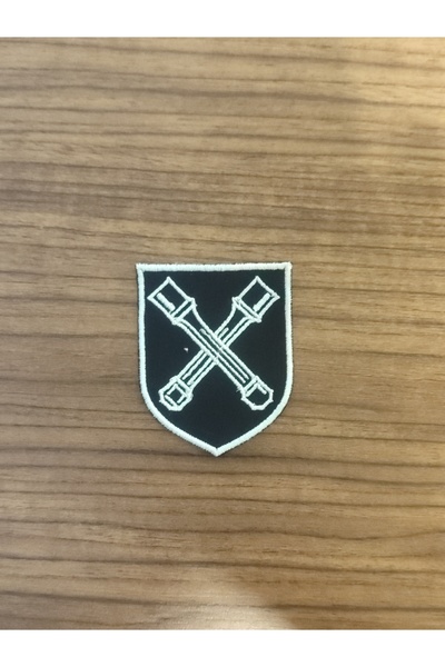Özden Nakış Yaka ön Patch cırtlı