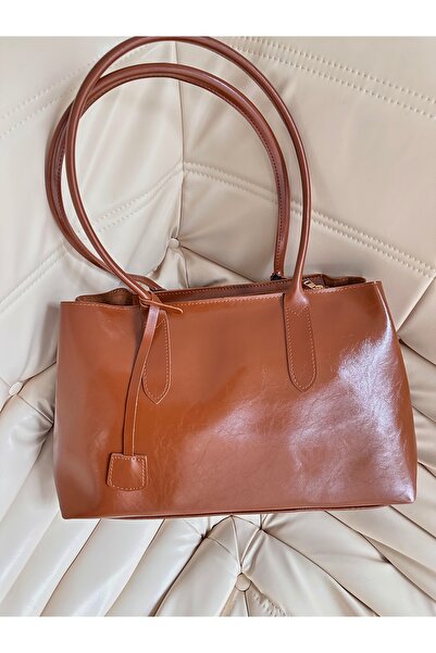 minebag Vegas Women's Shoulder Bag with Leather Accessories, Brown