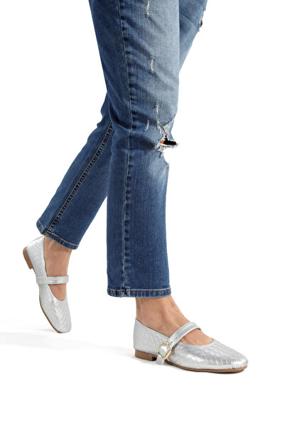 MİNNACE حذاء باليه مغلق من الجلد الفضي المضفر ذو مقدمة مستديرة لتقويم العظام ...