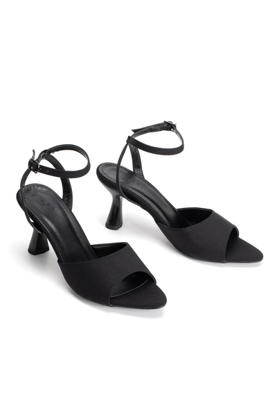 MFT AYAKKABI Women's 7 cm Heeled Single Strap Shoes Black