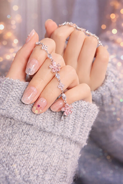 ABETE Pembe Çiçek Detaylı Zirkon Taşlı Zarif Bileklik | Ayarlanabilir Şık Kad...