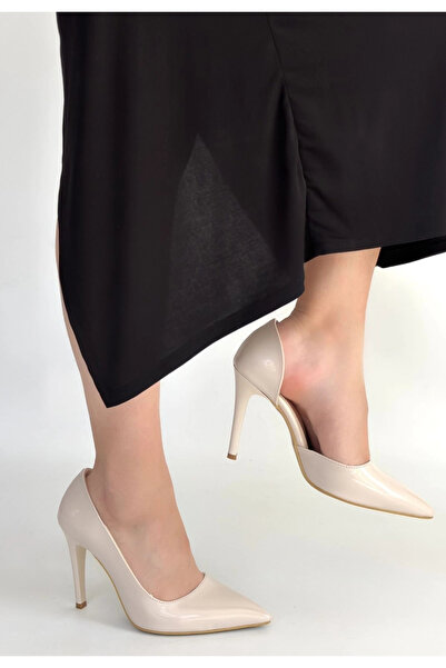 ARMÜZ Pley Beige Patent Leather Stiletto Shoes